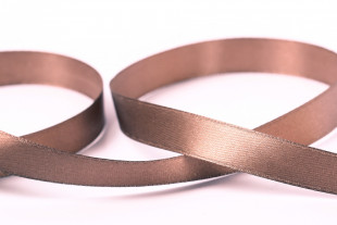 Лента атласная 12 мм ( 1/2 ") "Gamma" №031 т-коричневый 33 метра